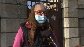 La 79 de ani a rămas pe drumuri. Povestea unei femei care a fost dată afară din propria casă